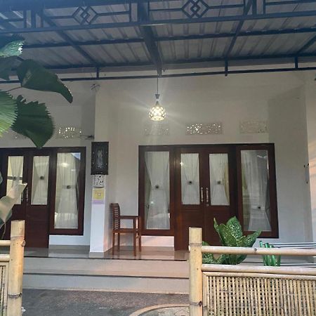 Sri Sedana Guest House Sidemen  Exterior foto